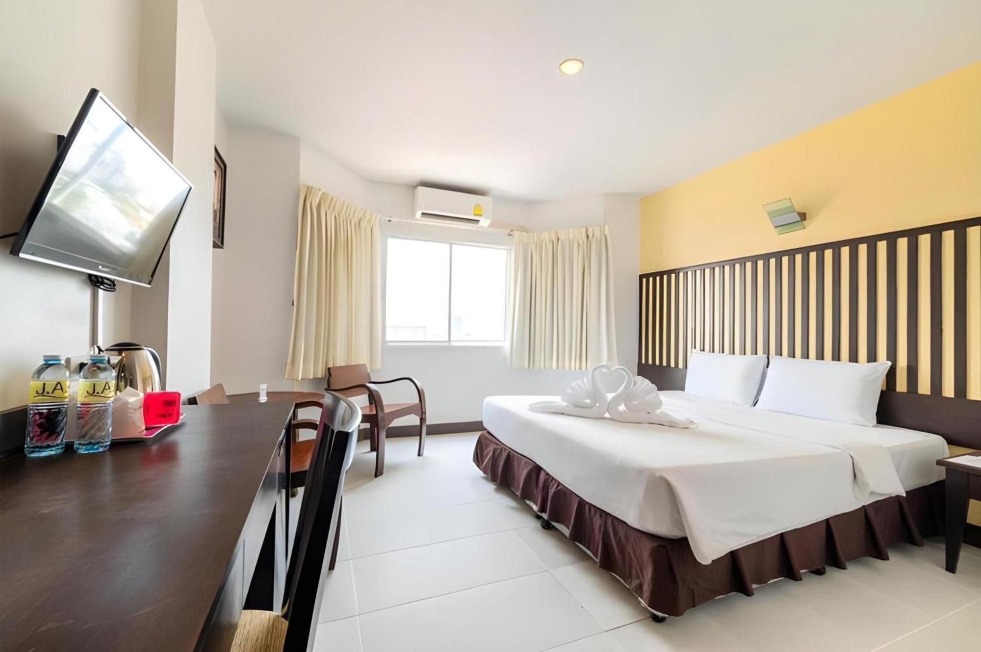 J A Hotel 5*